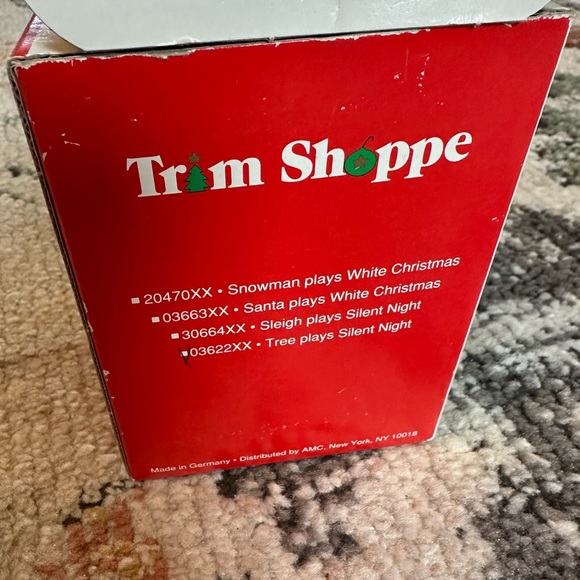 Vintage Christmas Bell Music Box - Stille Nacht/Silent Night
Porcelain with box - Picture 11 of 16